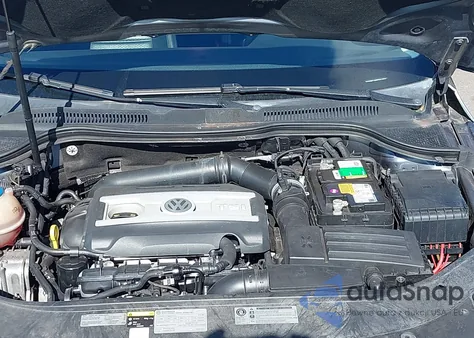 2015 Volkswagen Cc 2.0T Sport z USA, uszkodzony, nr VIN WVWBP7AN0FE812854